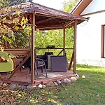 Casa De Sub Nuc